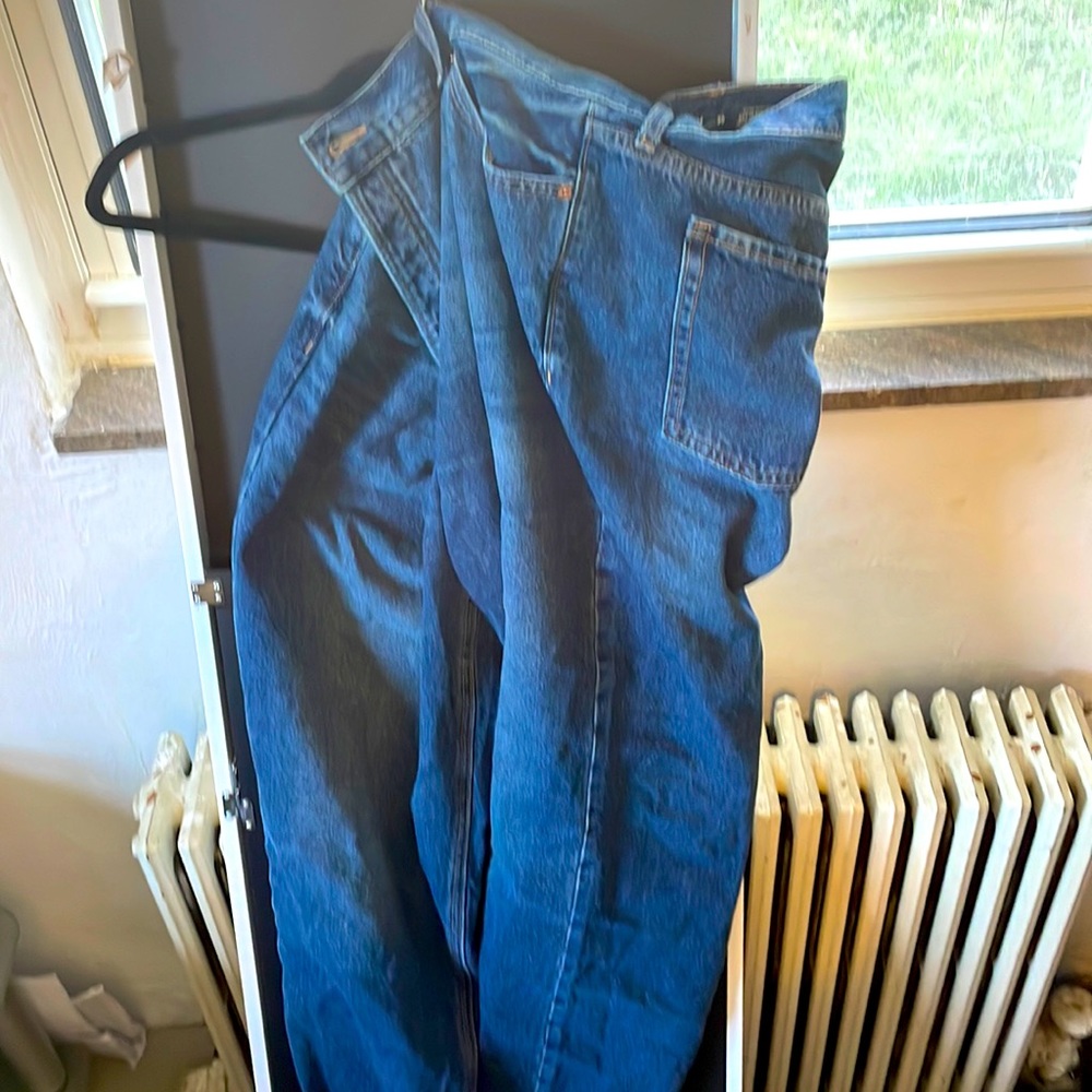 Old Navy sky high waisted straight leg jeans, dark wash